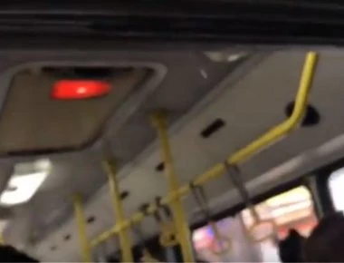 Τραγική η κατάσταση στα λεωφορεία του ΟΑΣΘ - Στάζουν νερό από την οροφή! (βίντεο)